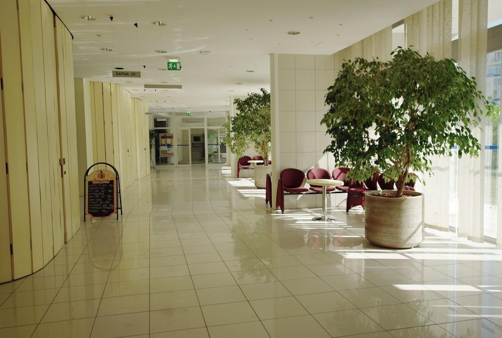 Kolej Akademie Hotel Brno Exterior photo